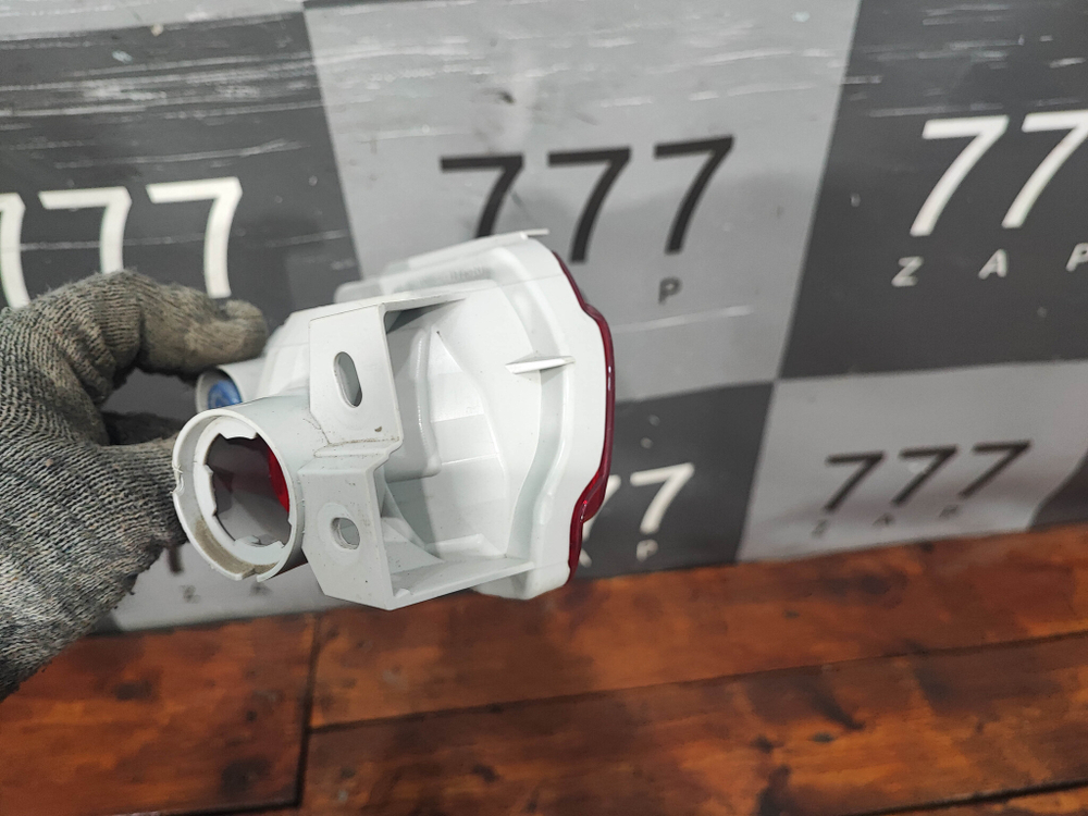 ПТФ задний левый Toyota Land Cruiser Prado 150 09-17 Б/У Оригинал 8159160270