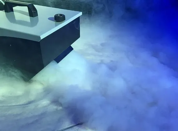 ADJ Mister Kool II генератор тяжелого дыма, 700Вт