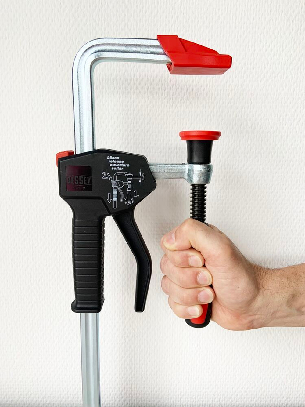 струбцина Bessey EHZ60-2K 600/100 мм для работы одной рукой