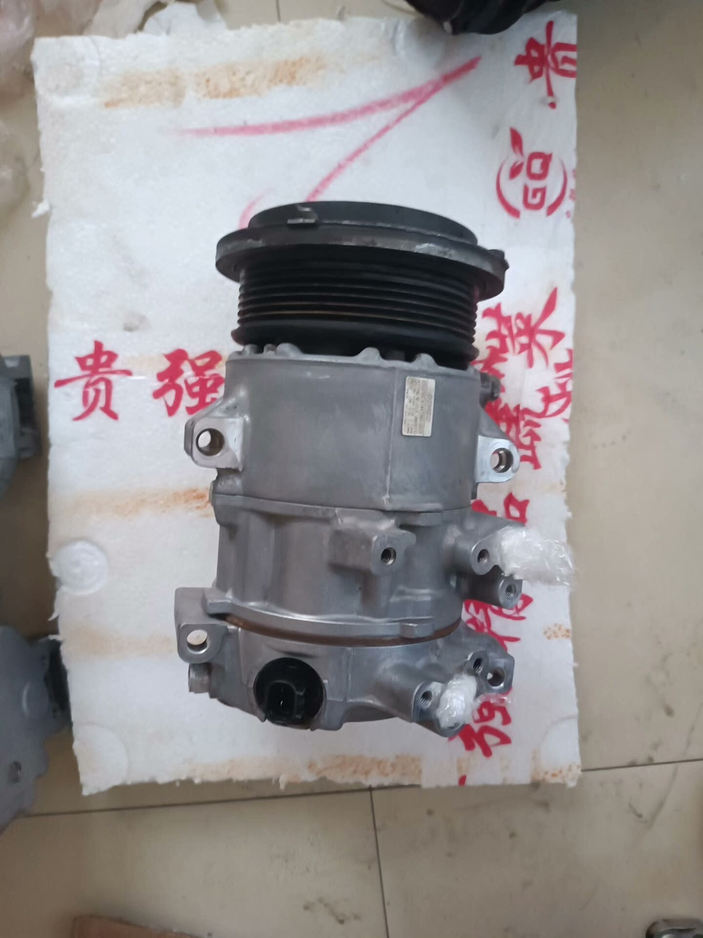Компрессор кондиционера Toyota Camry, Mark X, Corolla, RAV4, Crown, Levin