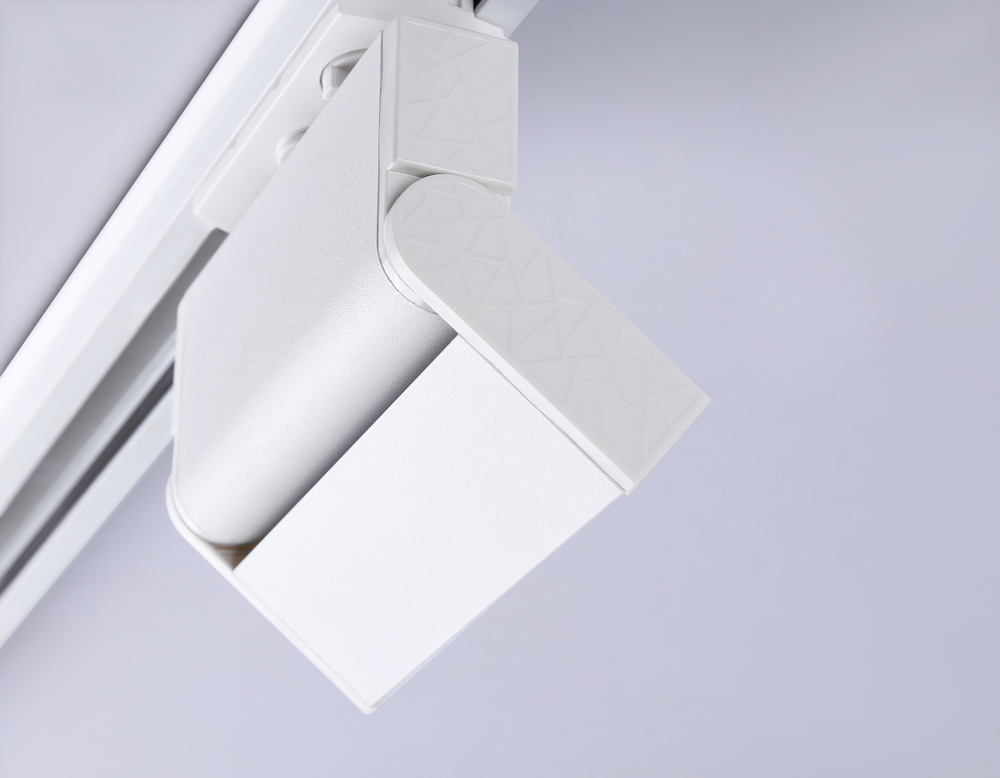 Светильник светодиодный трековый GL6801 WH белый LED 6W 4200K 115*22*87