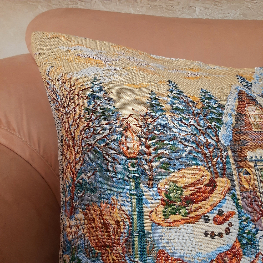 Наволочка гобеленовая декоративная для интерьерной подушки Девочка и Снеговик 47*47