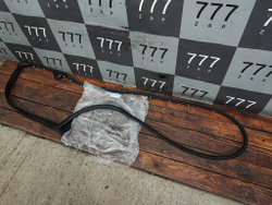 Уплотнитель двери задней правой Toyota Highlander 4 (U70) 19-нв Новое Оригинал 678710E100