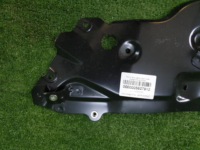 Усилитель двери задний Maserati Levante (16-24)