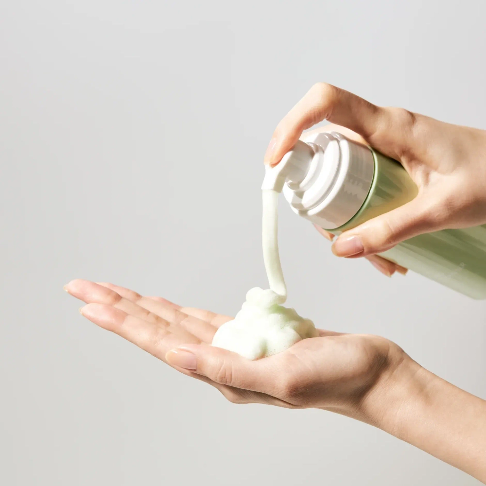 [VVBETTER] Пенка для умывания балансирующая с юдзу и цинком JEJU YUJA BALANCING BUBBLE CLEANSER, 145 мл