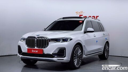 BMW X7 (G07) xDrive 40i Design Pure Excellence 7-и местный (02.2022)