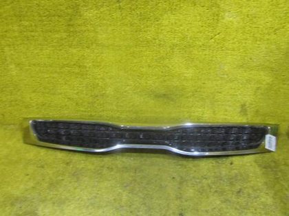 Решетка радиатора KIA Rio 4 X-Line (2017-2020)