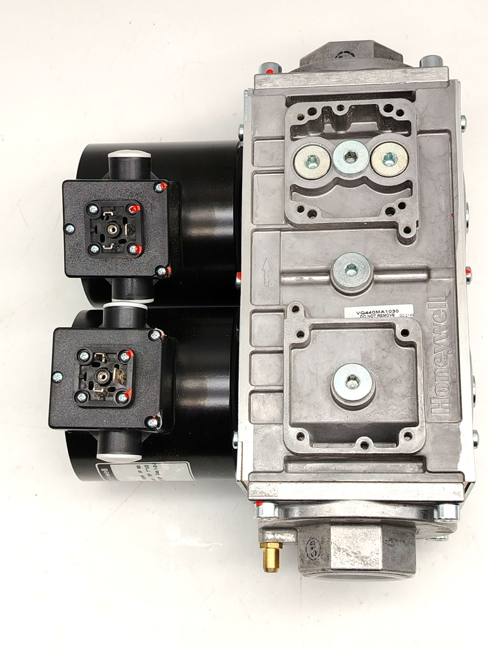 Клапан комбинированный Honeywell VQ440MA1030 DN40 360 мбар 110V IP65