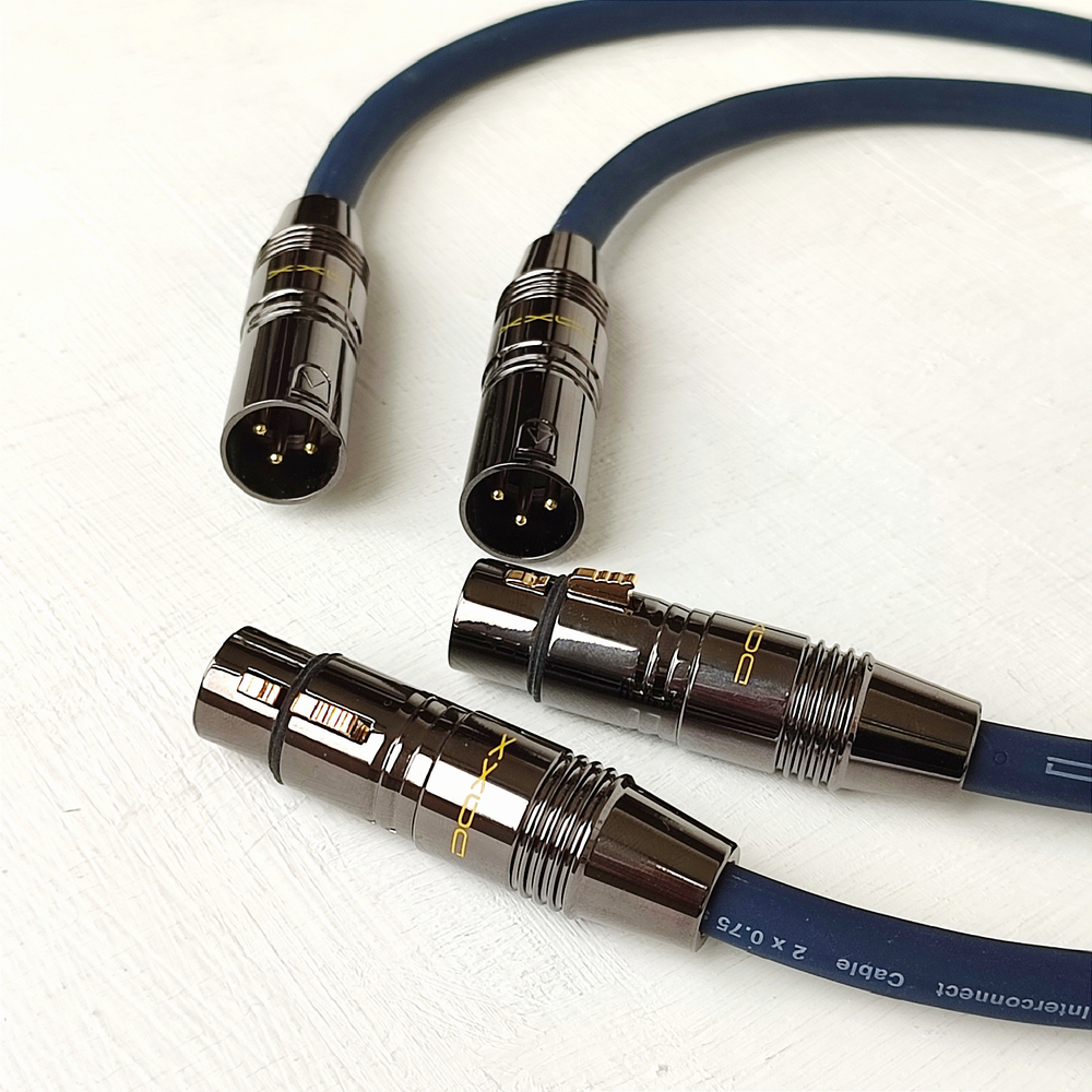 DAXX R310 Балансный 2XLR-2XLR кабель (папа-мама) из монокристаллической меди. High Grade D=9mm (пара)