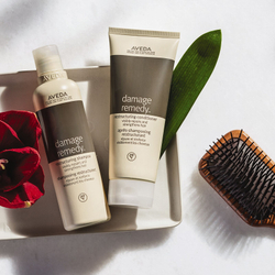 Aveda Damage Remedy Restructuring Conditioner - кондиционер для поврежденных волос /   200  ml  / GTIN 018084927915