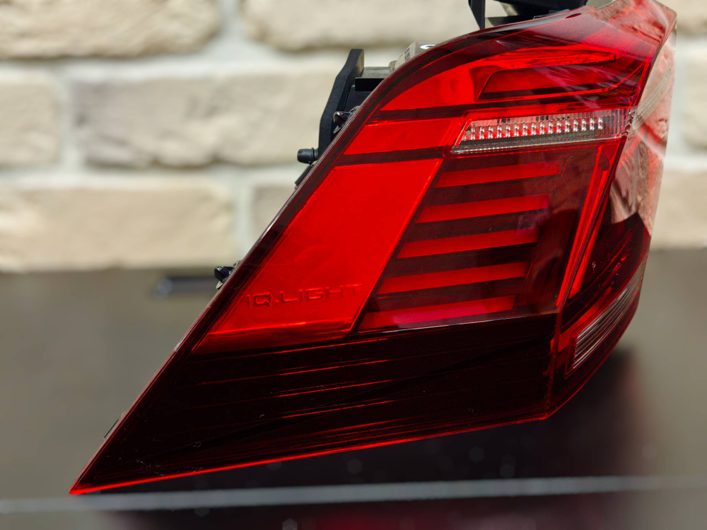 Фара задняя левая VW Tiguan IQ.Light