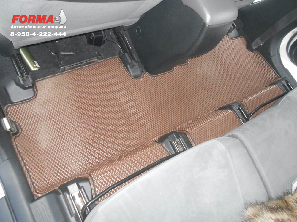 Toyota Mark X Zio 1 поколение NA10 (09.2007 - 11.2013) 2WD, комплектация с диваном, минивэн