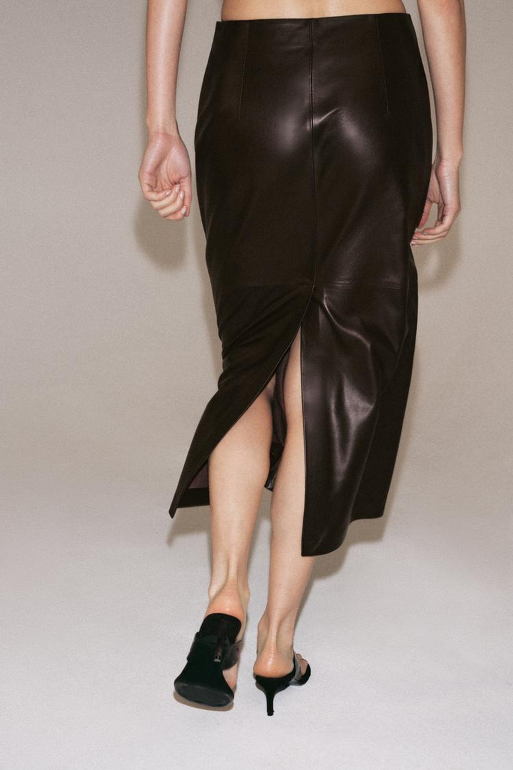 ZARA ЮБКА МИДИ ИЗ 100% КОЖИ — ZW COLLECTION, КОРИЧНЕВЫЙ