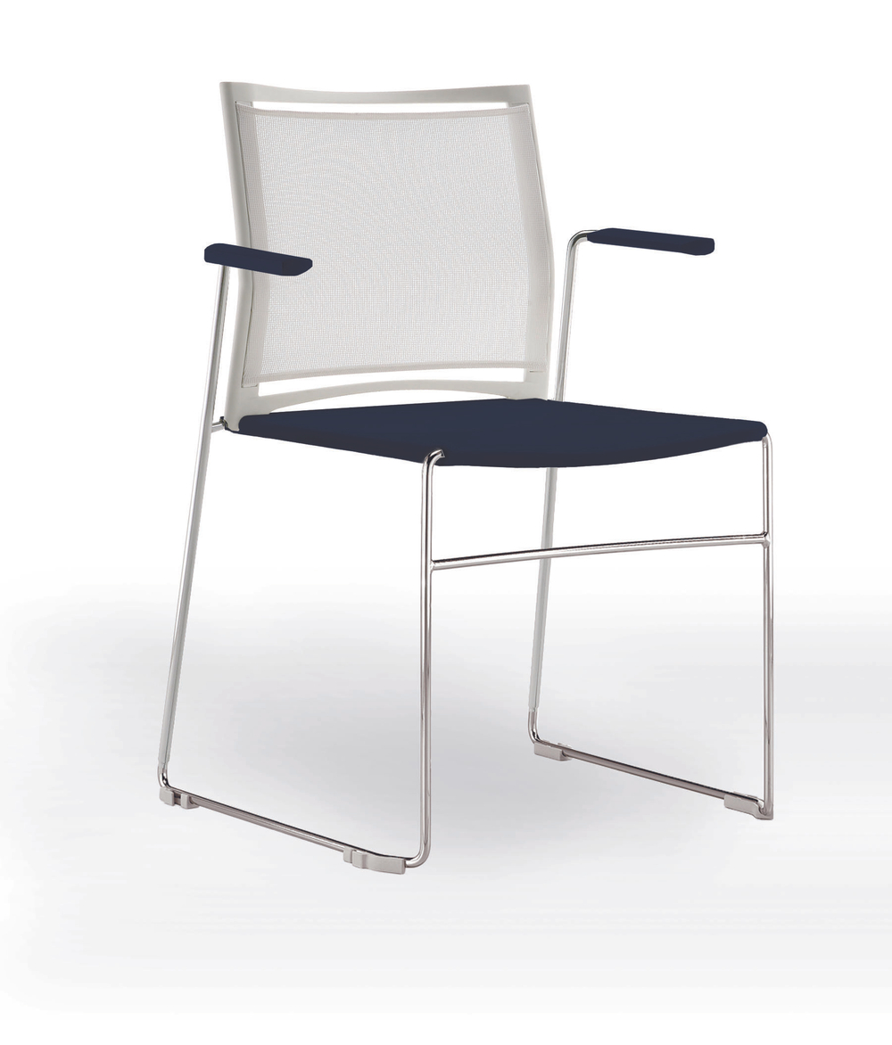 Web стул на полозьях с подлокотниками и спинкой-сеткой