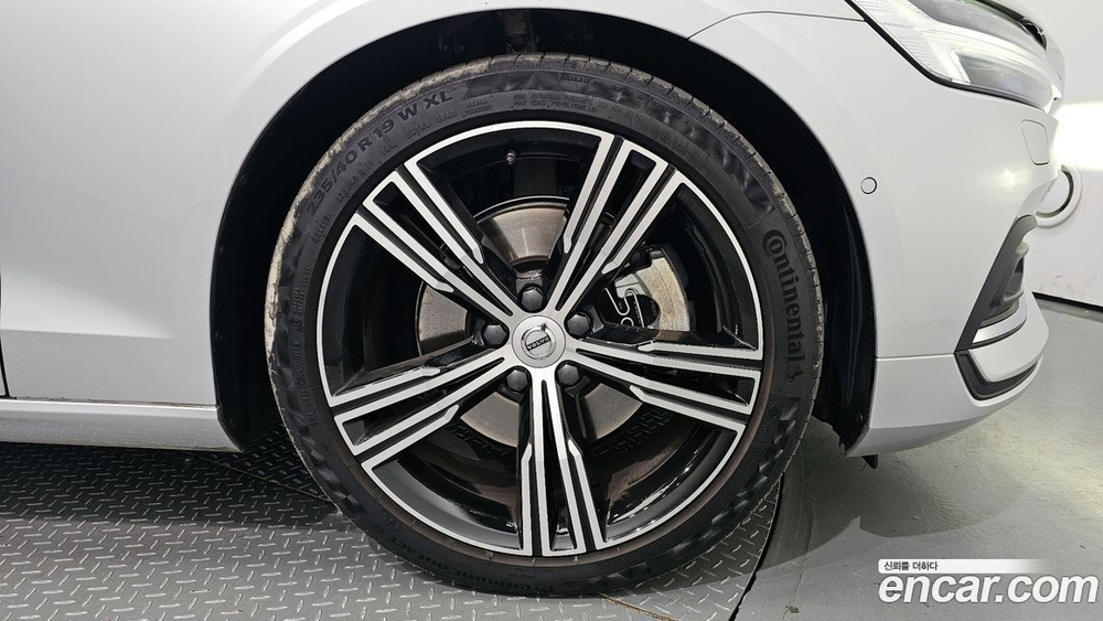 Volvo S60 3 Generation T5 Inscription (07.2020)