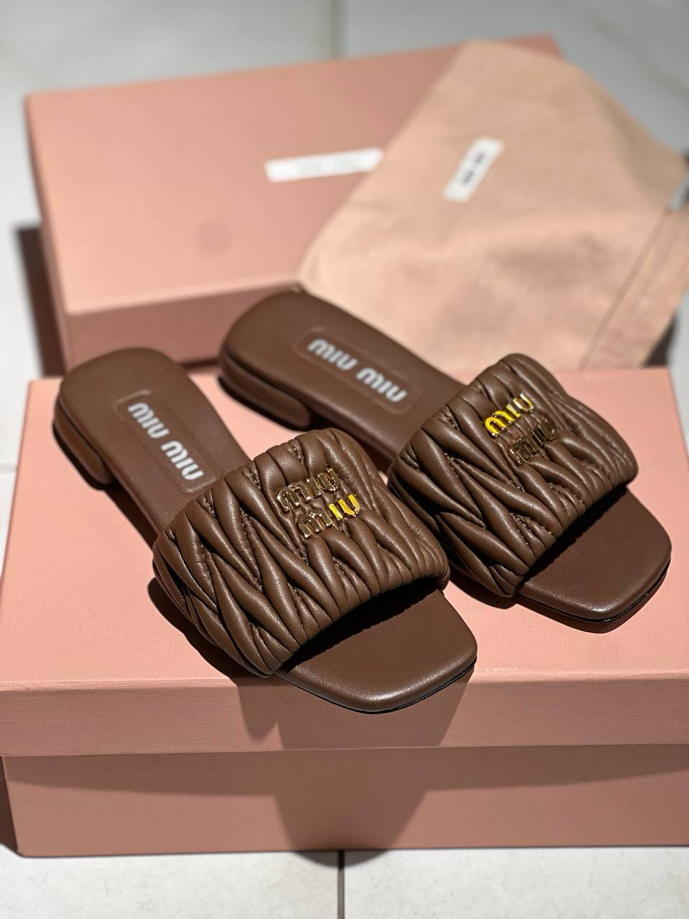 Шлепанцы Miu Miu
