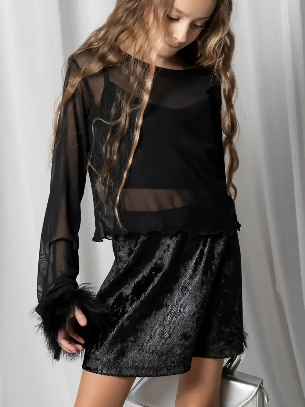 Юбка для девочки черная блестящая