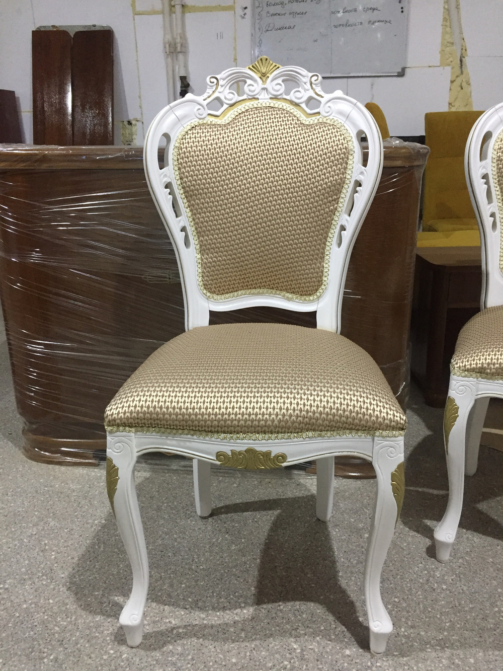 Реставрация деревянного каркаса стульев/перетяжка