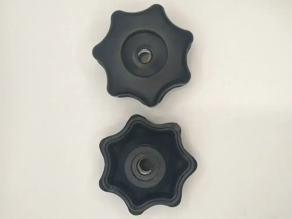 Гайка-барашек М8 х 1,25 сквозная проходная (2 шт в упаковке)