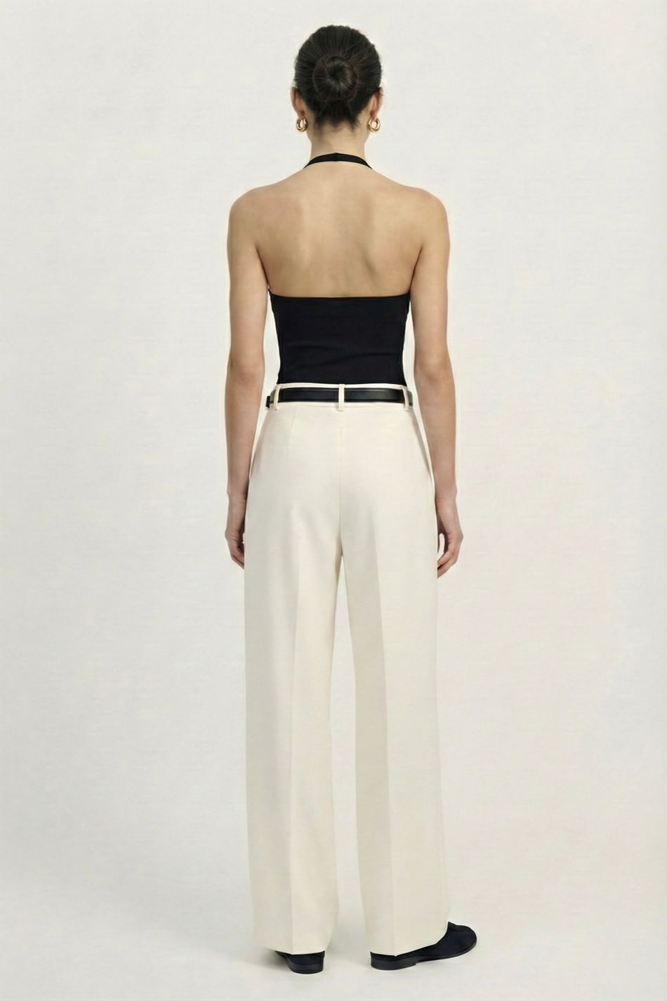 Топ с вырезом халтер