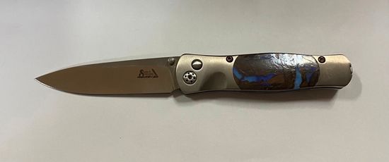 Складной нож Santa Fe Tesoro SF/GE01Anodized Australen Opal с клинком из стали VG-10, рукоять титан