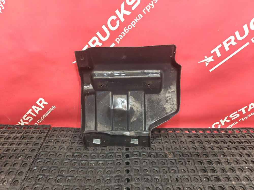 Подкрылок передний правый 2024г