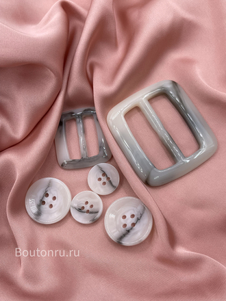 Пуговицы на прокол бело-серые с прожилками