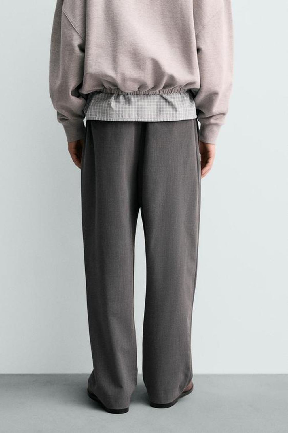 ZARA БРЮКИ WIDE FIT СО СКЛАДКАМИ, СЕРЫЙ