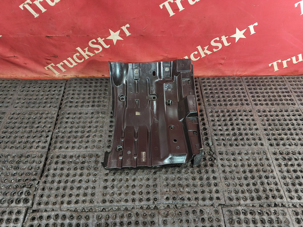 Крыло переднее правое передняя часть 2019г.