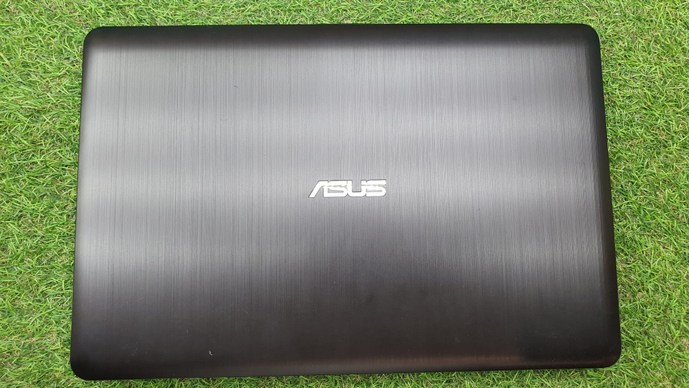 Мощный офисный ASUS i5-5/4 Gb/920M