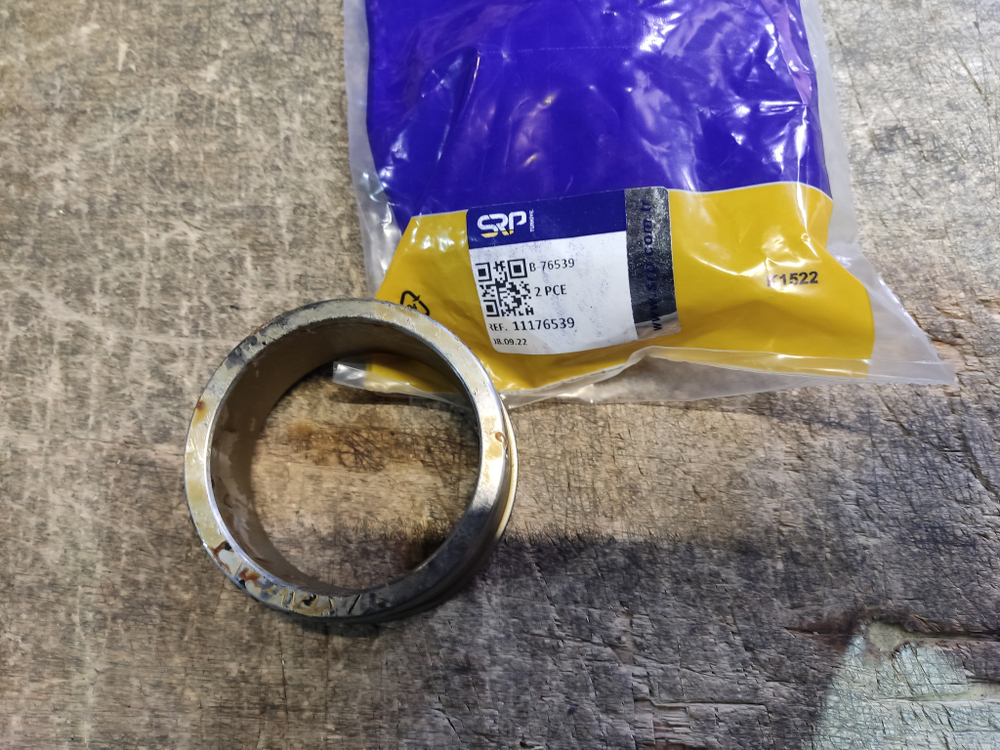 Втулка 11176539