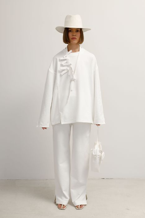 СВИТШОТ ЛЭЙСАН МОЛОЧНЫЙ