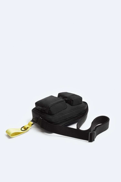 ZARA НЕБОЛЬШАЯ СУМКА С КОЛЬЦОМ ДЛЯ КЛЮЧЕЙ, ЧЕРНЫЙ