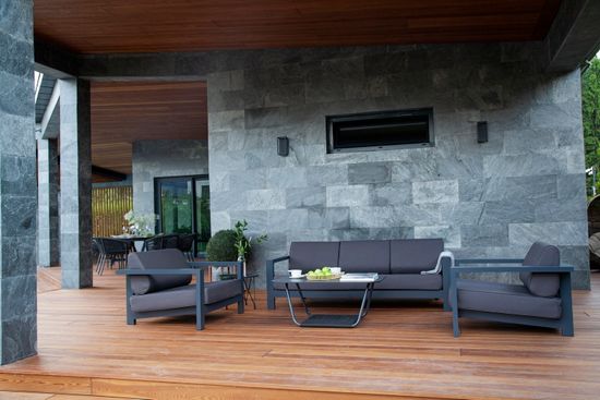 "Гранада" диван 3-местный, каркас алюминий темно-серый (RAL7024) муар, ткань темно-серая 027