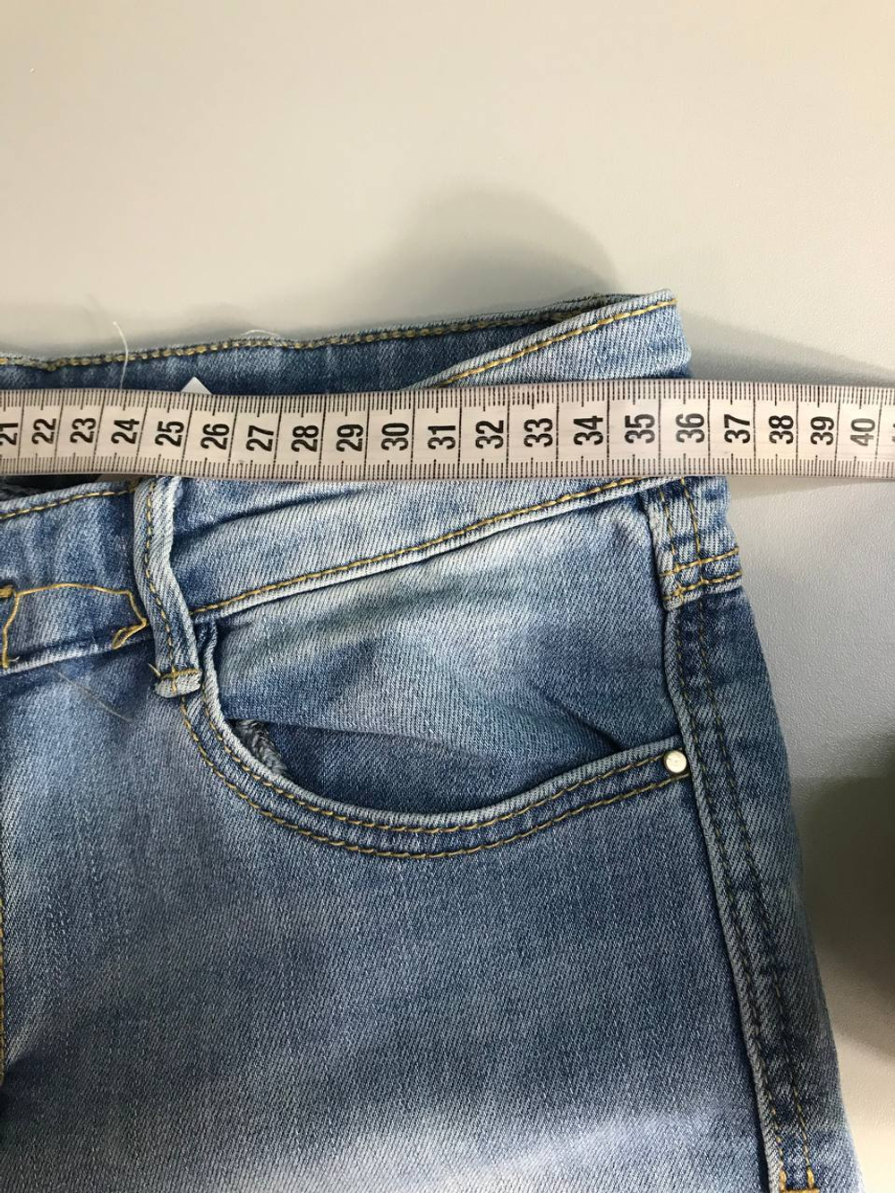 Джинсы Stradivarius с высокой посадкой 44 размер