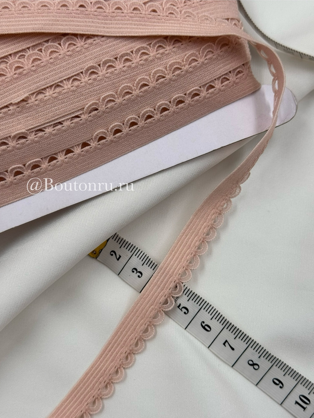 Резинка бельевая ажурная бежевая (телесная) 12 мм