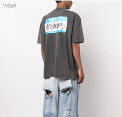 Футболка Vetements