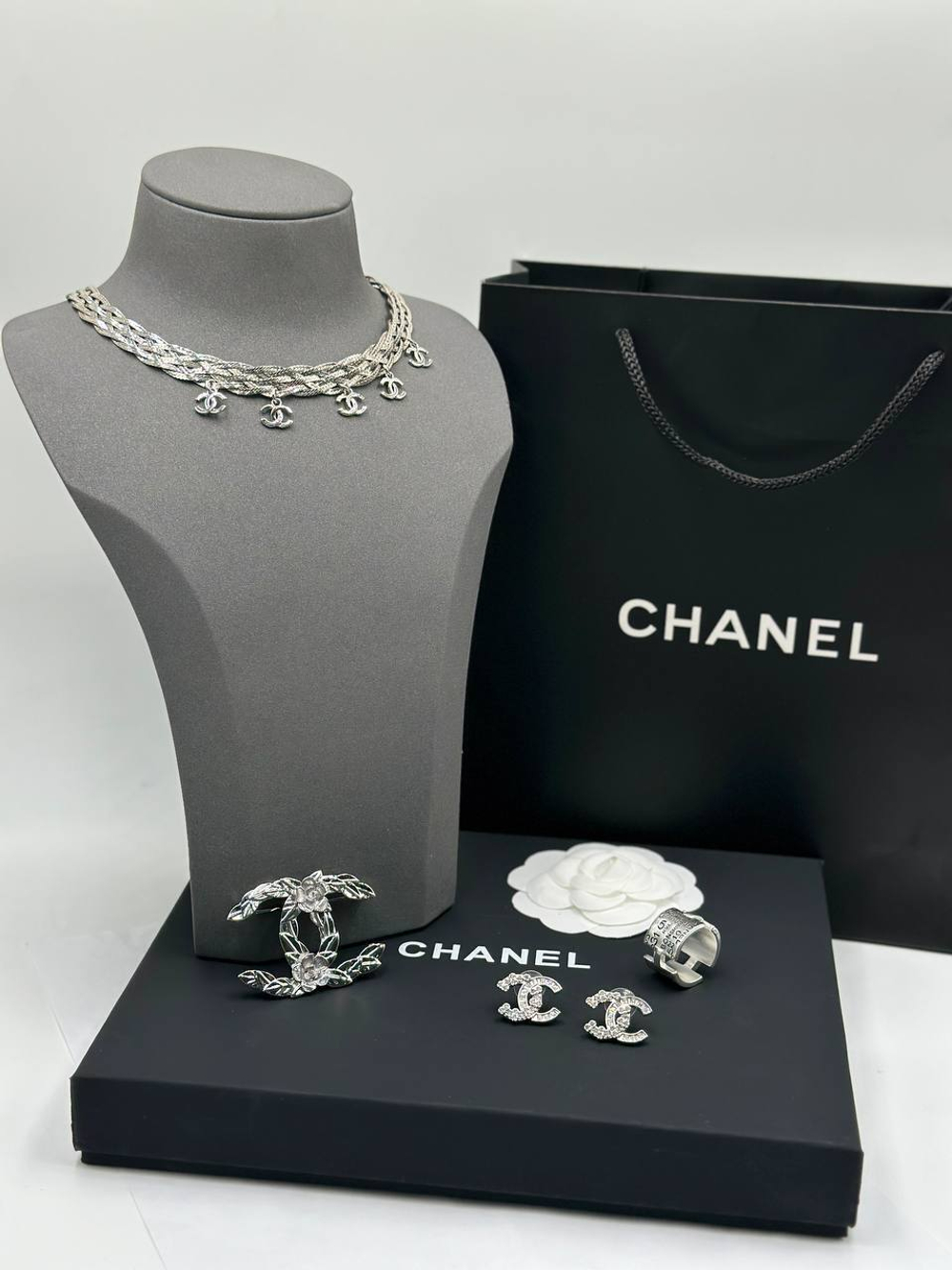 Чокер CHANEL