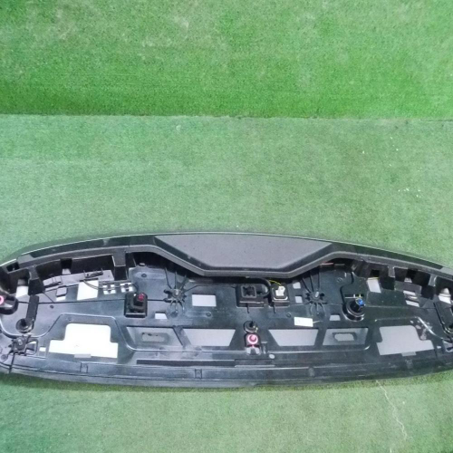 Спойлер крышки багажника Mercedes A W177 (2018-н.в.) хэтчбек