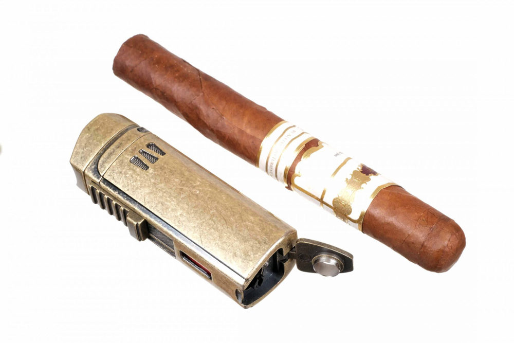 Зажигалка сигарная Passatore, тройное пламя, с пробойником и сигарным ложементом, античная медь