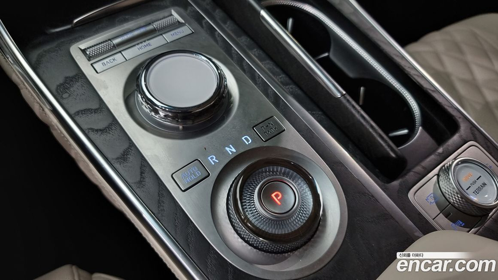 Genesis GV80 2.5T Бензин AWD (01.2023)