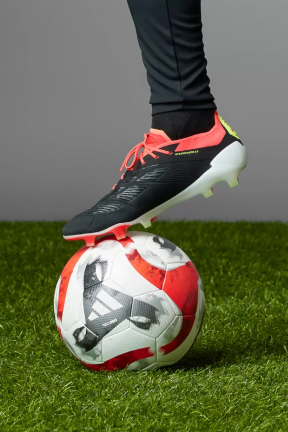 Бутсы adidas Predator Elite FG