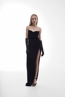 Вечернее платье из вискозы с отделкой из бархата