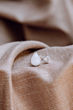 Кольцо «Дуо» с лунным камнем и белым топазом