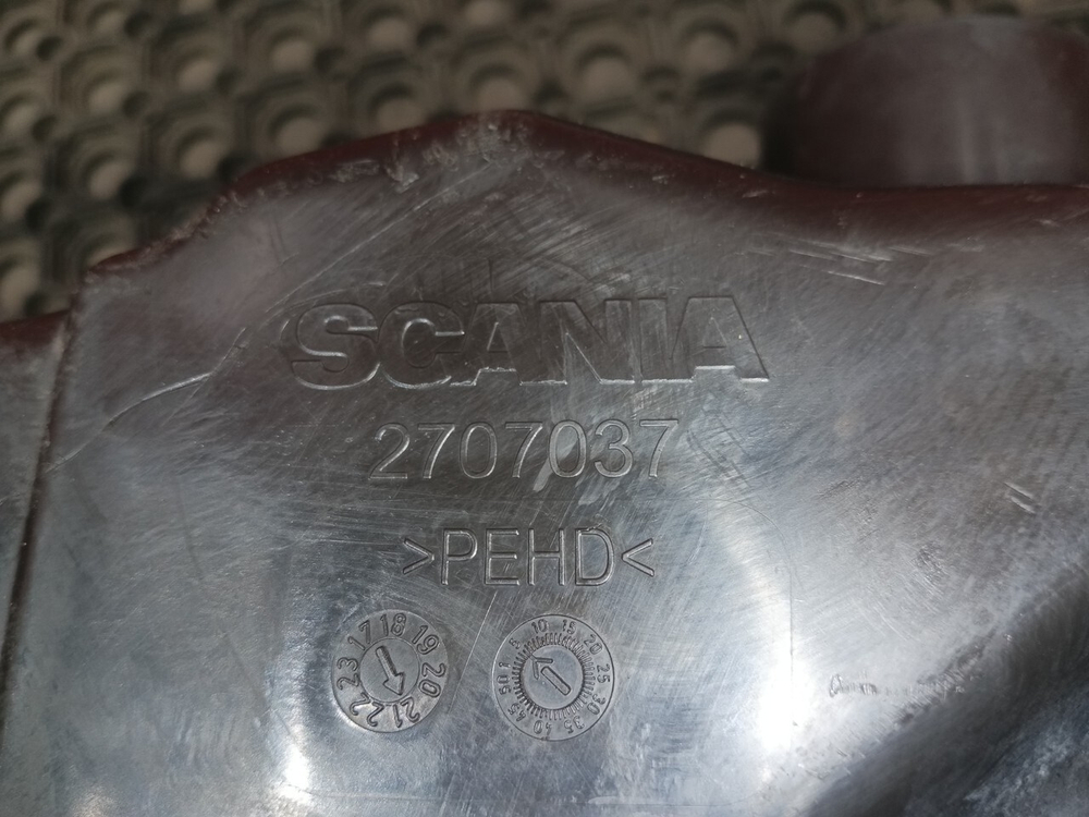 Бачок омывателя лобового стекла 2021г