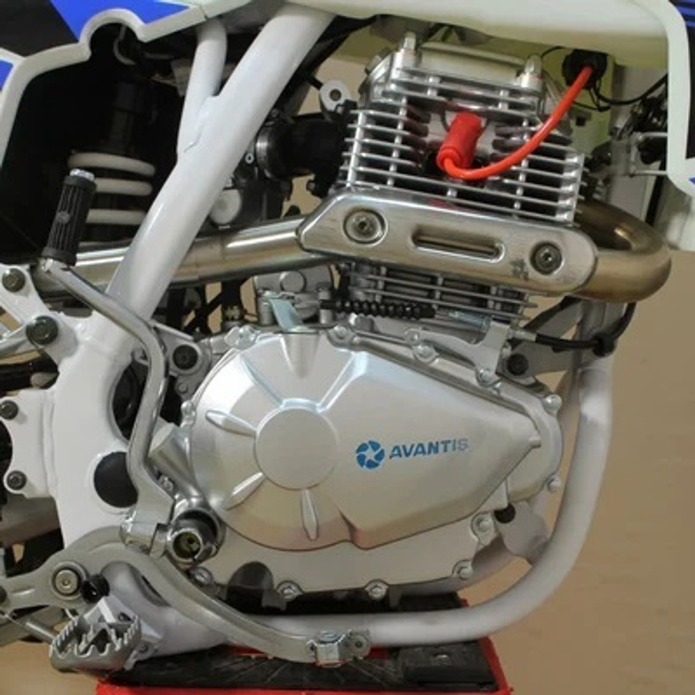Мотоцикл кроссовый эндуро AVANTIS FX 250 (PR250/172FMM-5, ВОЗД.ОХЛ.) ПТС
