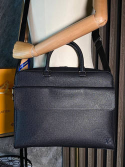 Портфель Louis Vuitton
