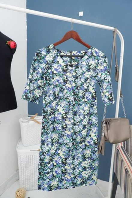 Платье Deniza "цветочное" 46 размер, новое