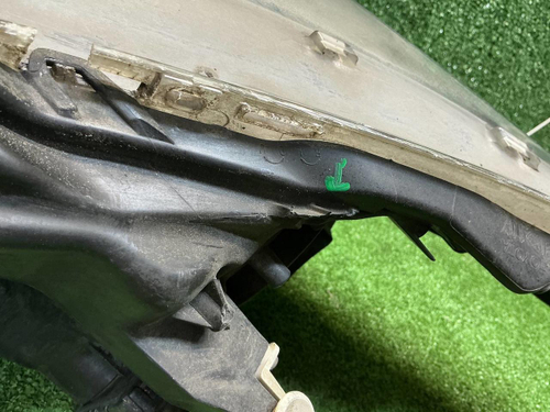 Фара правая Toyota Corolla E160 (12-16) галоген