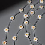 Ромашка из белого перламутра морских ракушек 10мм, сквозное отверстие